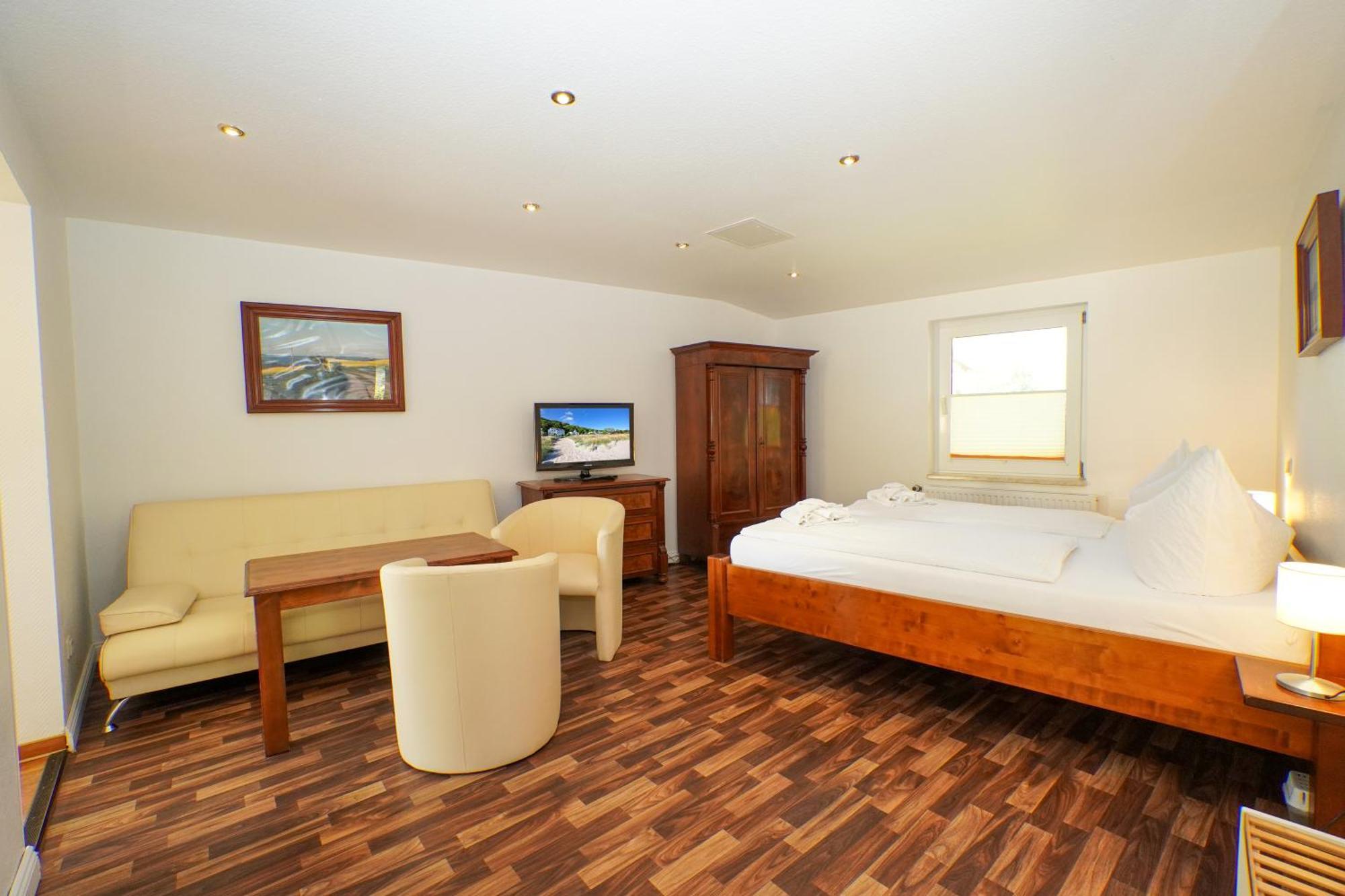 Pension Middel Binz Exterior photo